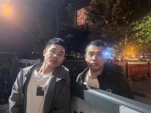 市文旅集團(tuán)一線戰(zhàn)“疫”之：古有木蘭替父從軍，今有老翁代子抗“疫”——集團(tuán)員工父子王小強(qiáng)、王浩的抗“疫”故事